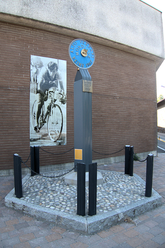 Monument to Alfo Ferrari in Sospiro