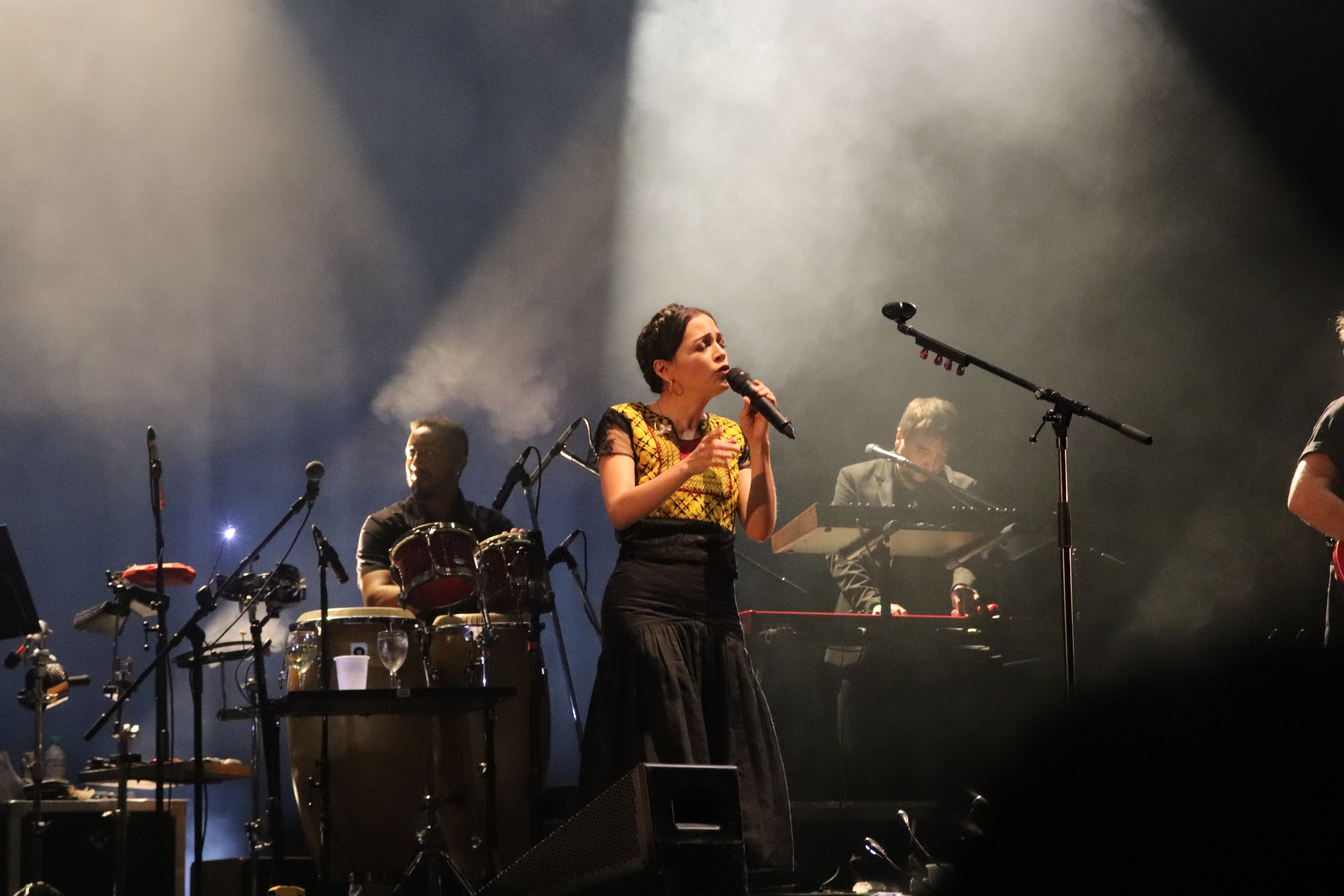 Natalia dando un concierto en el Teatro Gran Rex de la ciudad de Buenos Aires, Argentina en 2018.