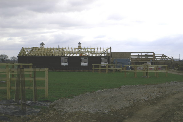 File:Oak Tree Barn - geograph.org.uk - 129189.jpg