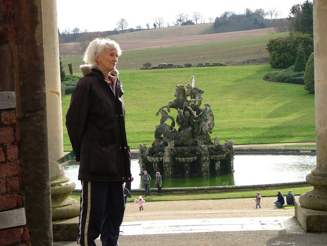 File:Perseus and Andromeda fountain - geograph.org.uk - 1525052.jpg