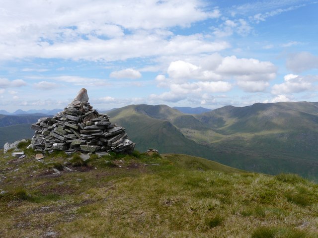 File:Remote Summit - geograph.org.uk - 883088.jpg