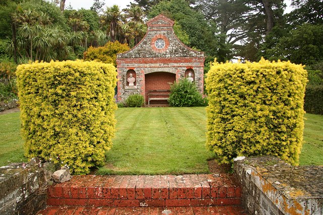 File:Shepherd's shed - geograph.org.uk - 877966.jpg