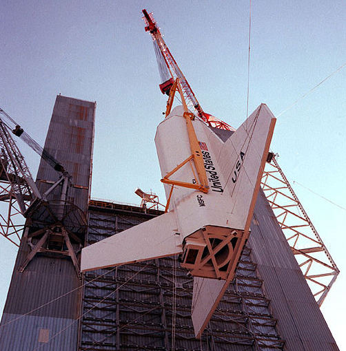 File:Space Shuttle Pathfinder 1977 commons cropped.jpg