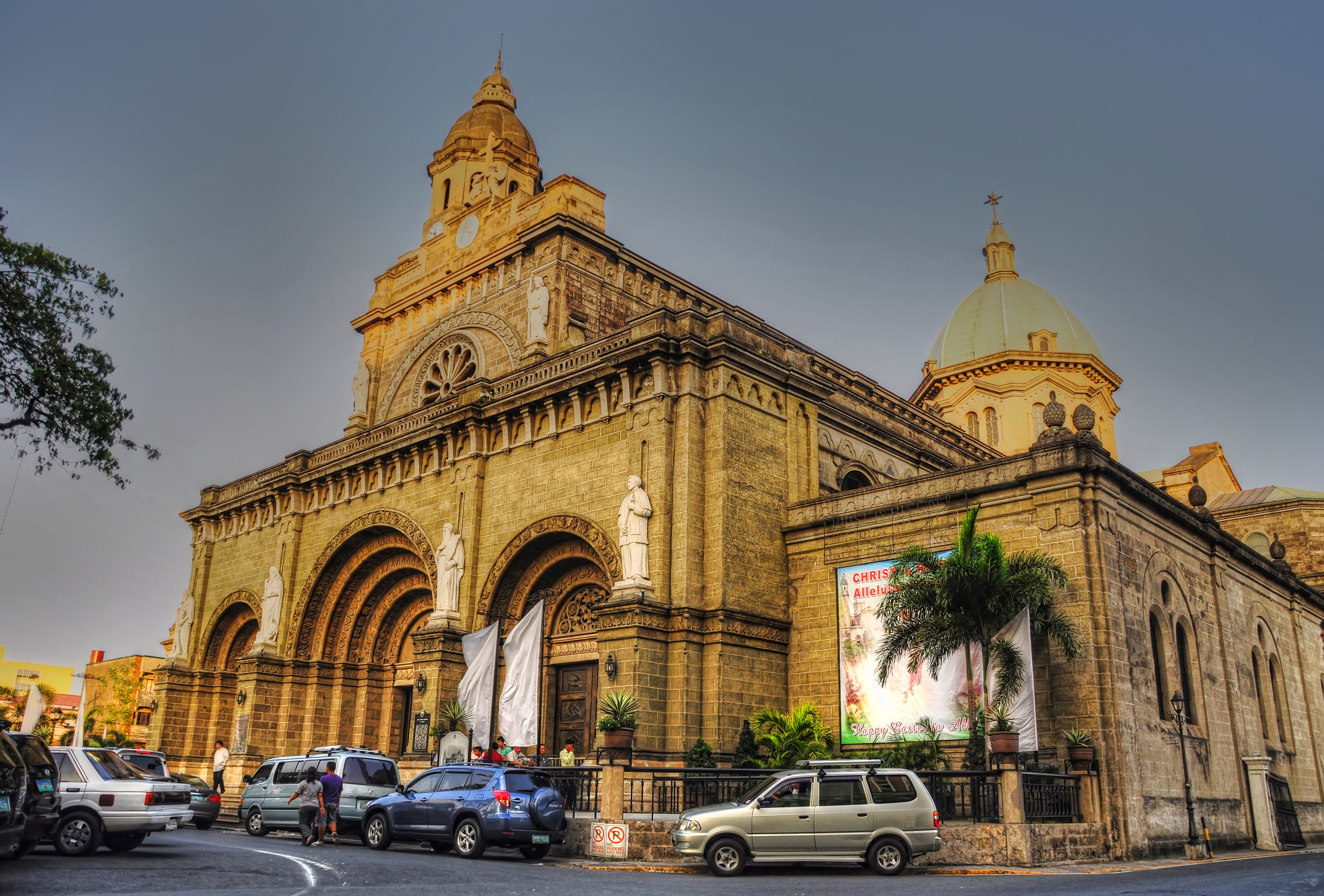 The Manila Cathedral.jpg.