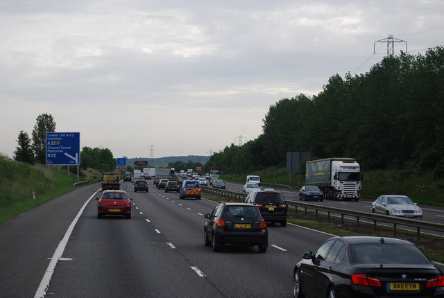 File:1 mile from Junction 3, M25 - geograph.org.uk - 3307272.jpg