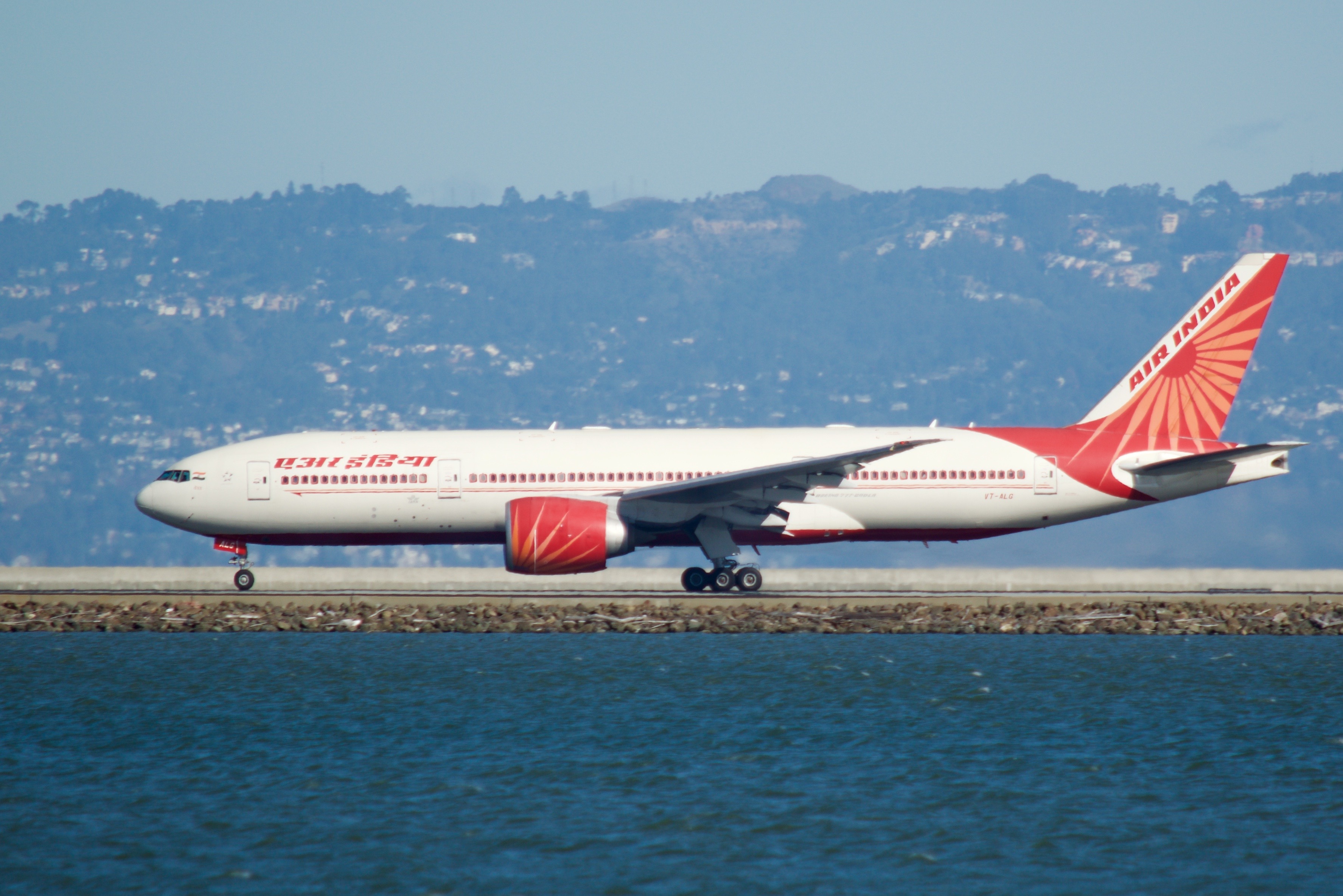 777 сан франциско. 777 АИР Индия. Boeing 777-237(LR). Самолет Air India. Индийские авиакомпании.