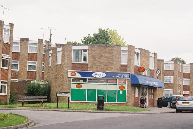 File:Andover, corner shop - a shop with corners - geograph.org.uk - 475891.jpg