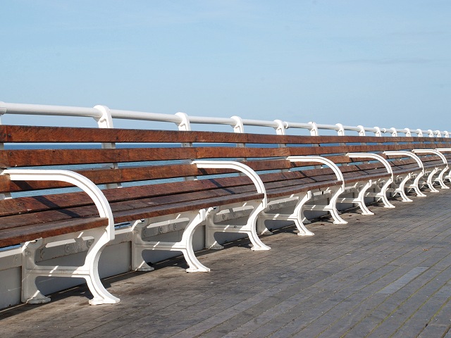 File:Benches on Cromer Pier - geograph.org.uk - 1553377.jpg