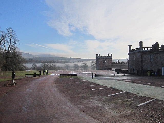 Car park, Drumlanrig Castle - geograph.org.uk - 3228593