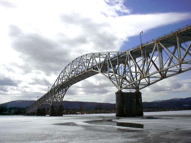 File:Champlain bridge.JPG