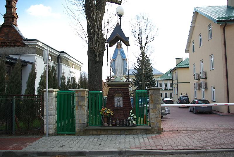 File:Chapel Mary Sikorskiego Sanok.jpg