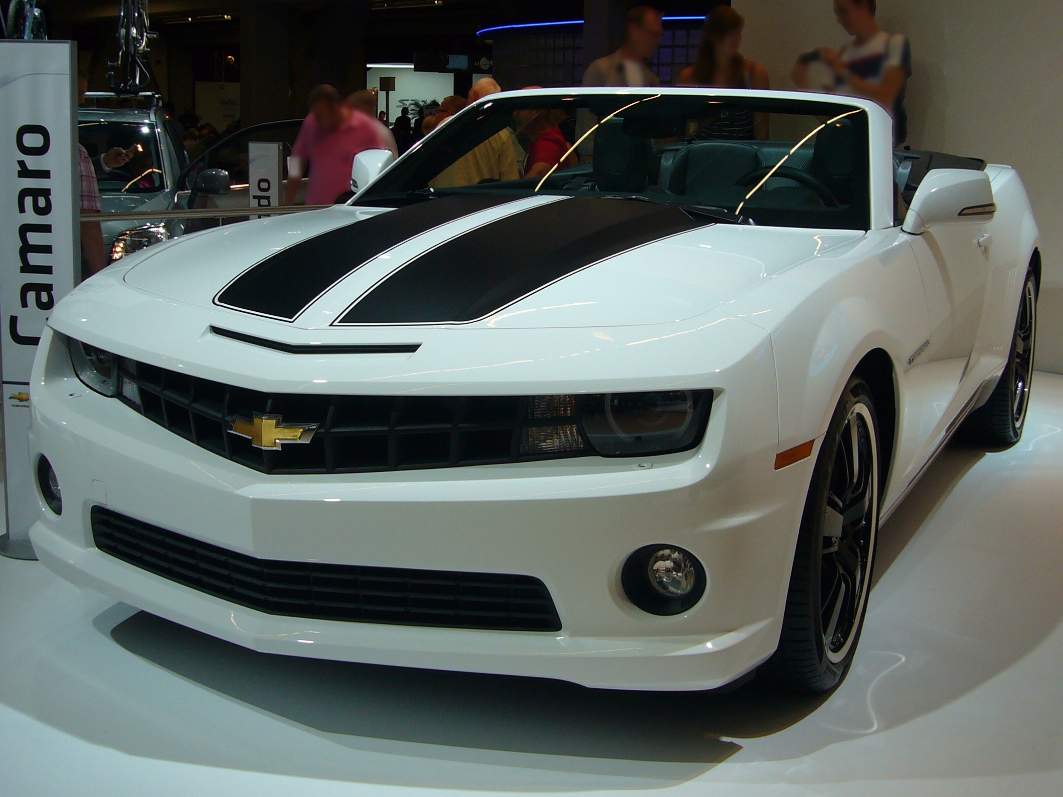 File:Chevrolet Camaro Convertible (front quarter).jpg - Wikimedia Commons