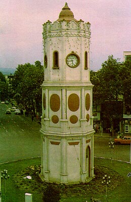 Toranj-sat u Sariju