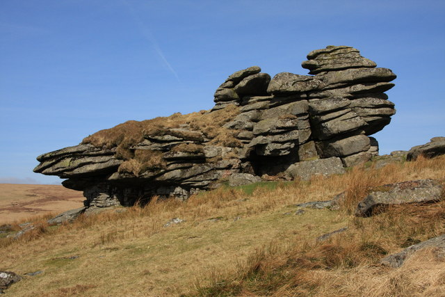 File:Crow Tor - geograph.org.uk - 1204651.jpg