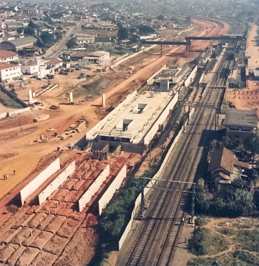 File:Estação Patriarca em obras (c. 1985-86).jpg