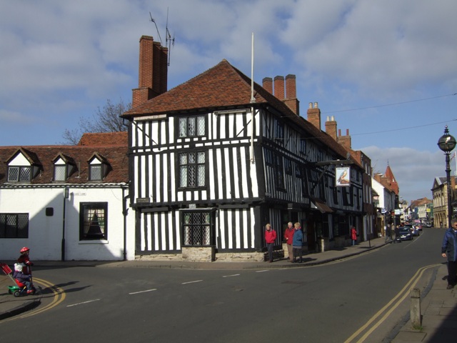 File:Falcon Hotel - geograph.org.uk - 2296280.jpg