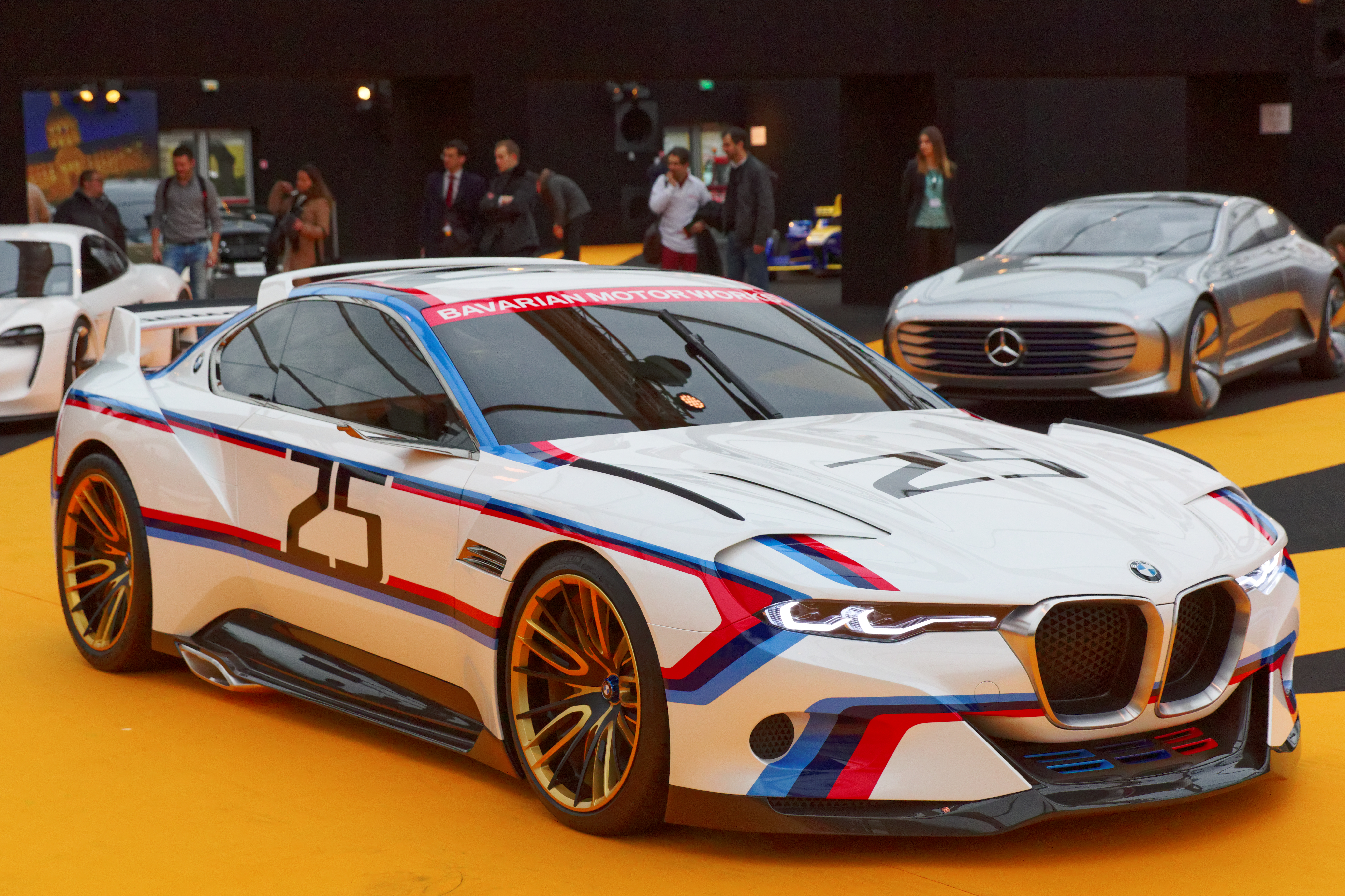 Bmw 3 0 Csl Hommage R Wikipedia Bmw Cars