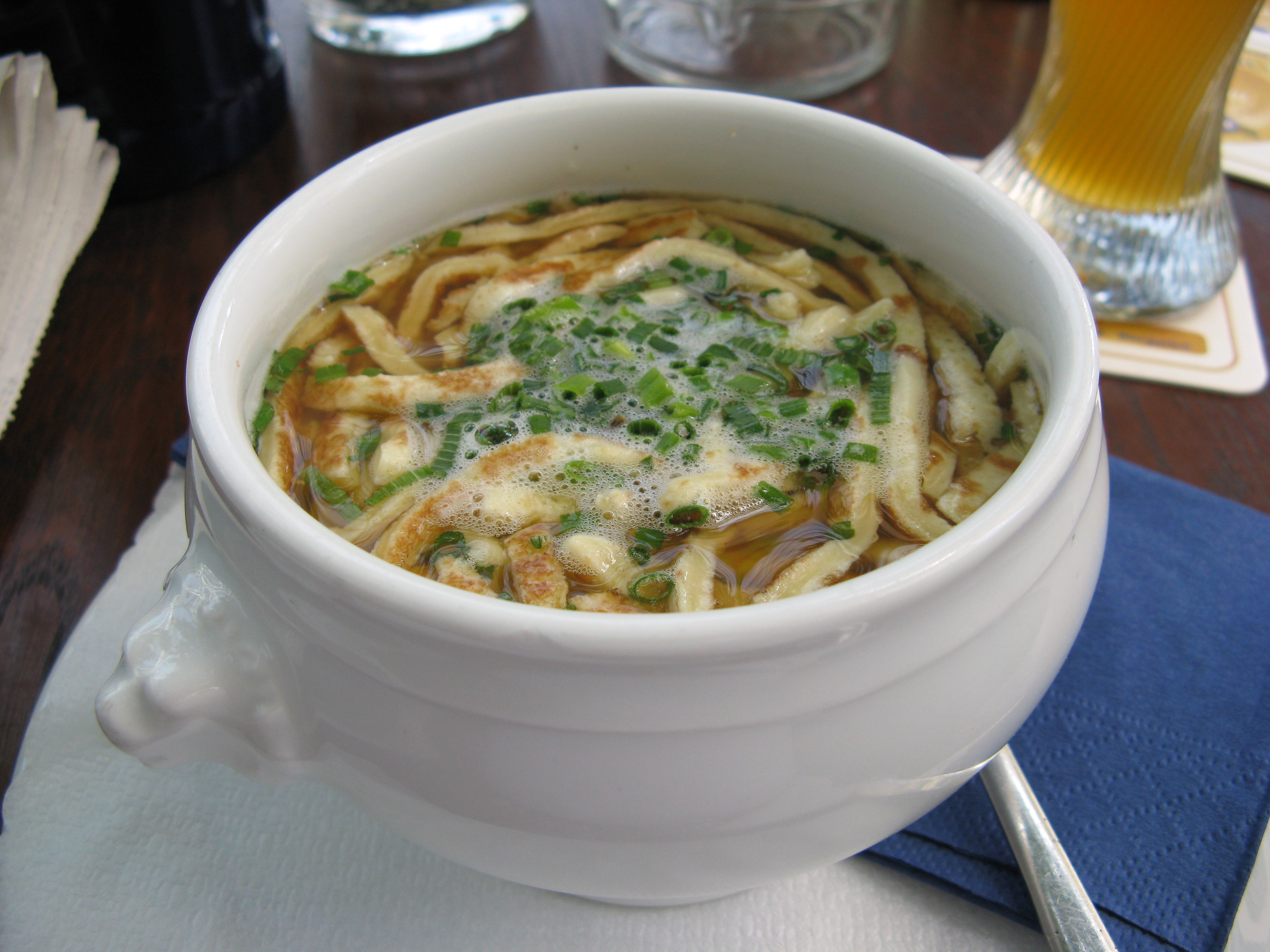 «Блинный» суп (Frittatensuppe)