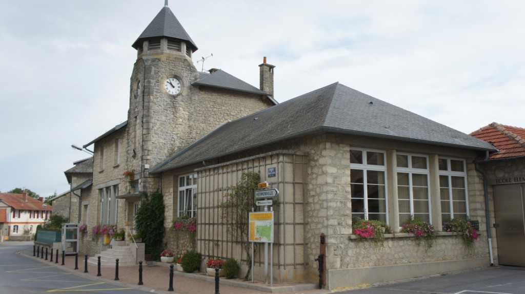 Cauroy-lès-hermonville