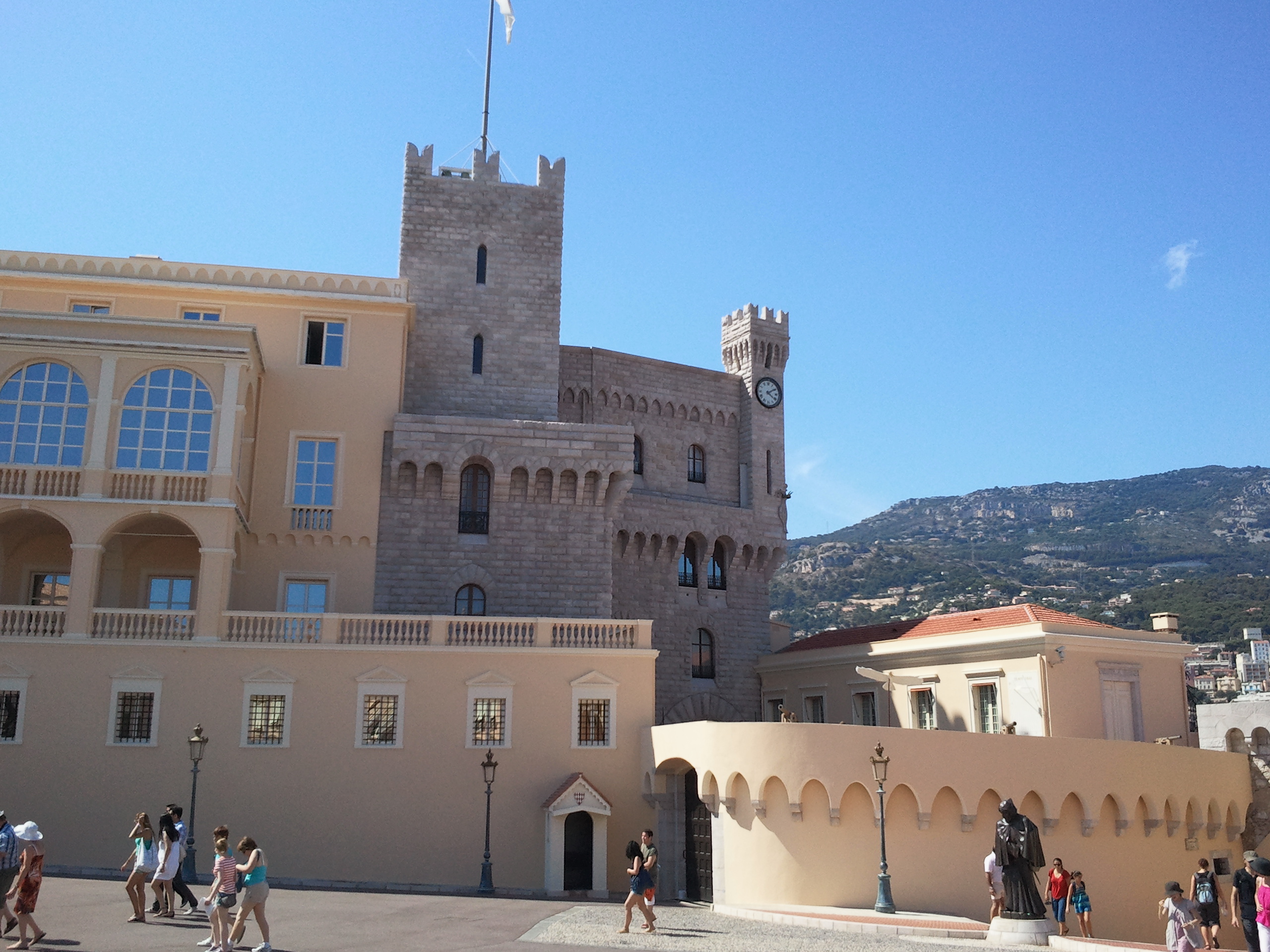 Monaco 9. Княжеский дворец в Монако.