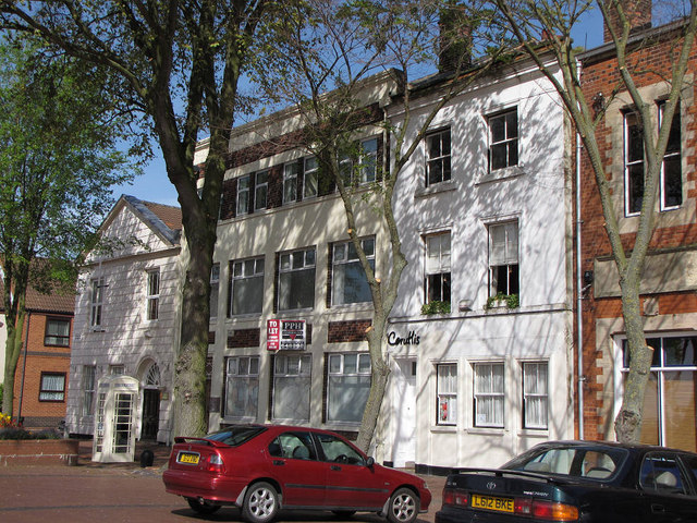 File:Nelson Street west end - geograph.org.uk - 1295925.jpg