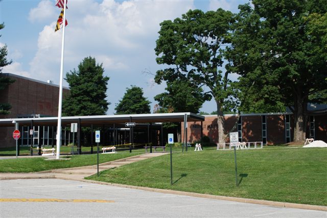 File:Pikesville High School.JPG