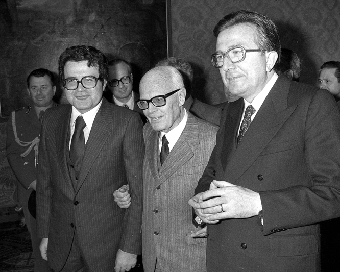 Prodi mit Staatspräsident [[Sandro Pertini