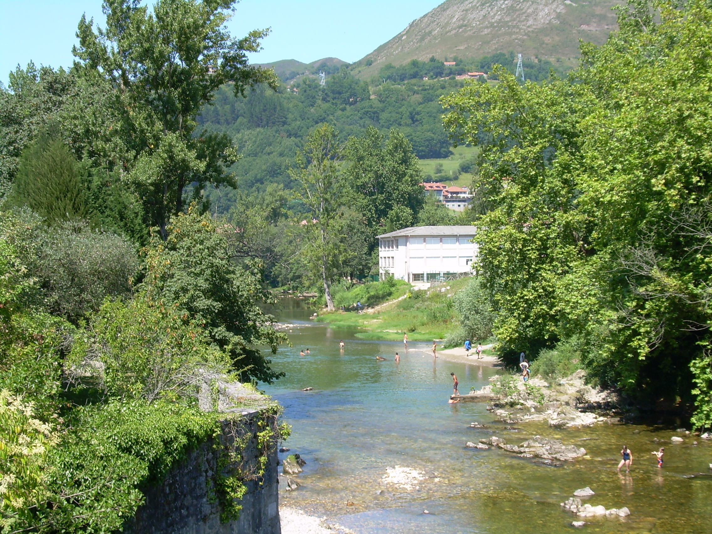 italiano ironía cola Río Sella - Wikipedia, la enciclopedia libre