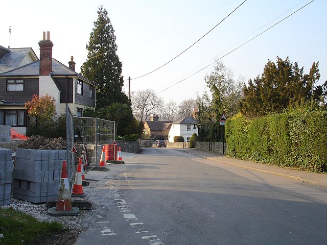 File:Selling Road, Hogben's Hill - geograph.org.uk - 386831.jpg