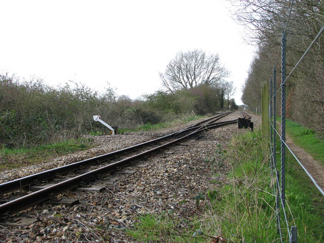 File:The Bure Valley Railway and walk - geograph.org.uk - 1236399.jpg