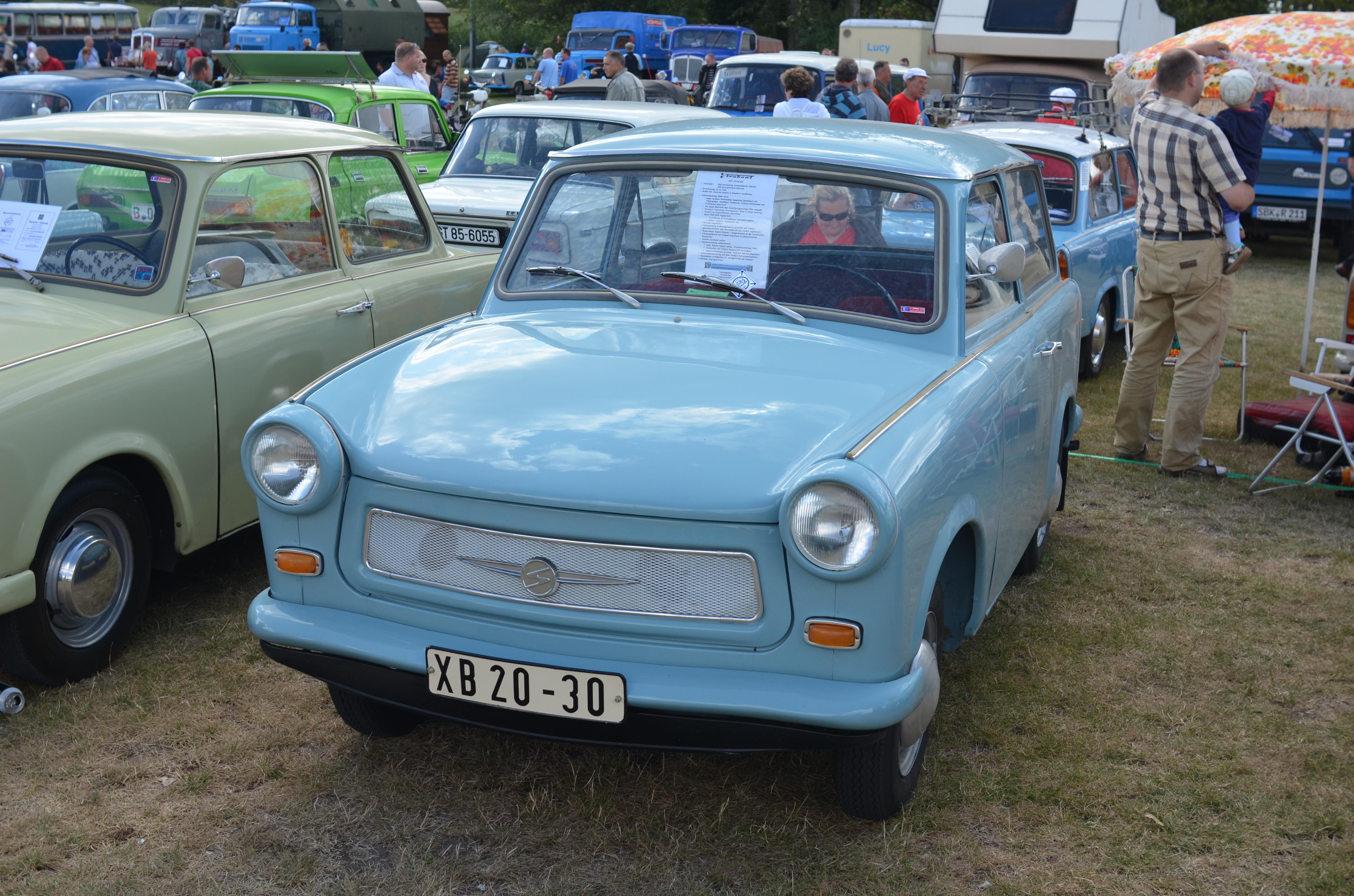 Трабант автомобиль фото 1973