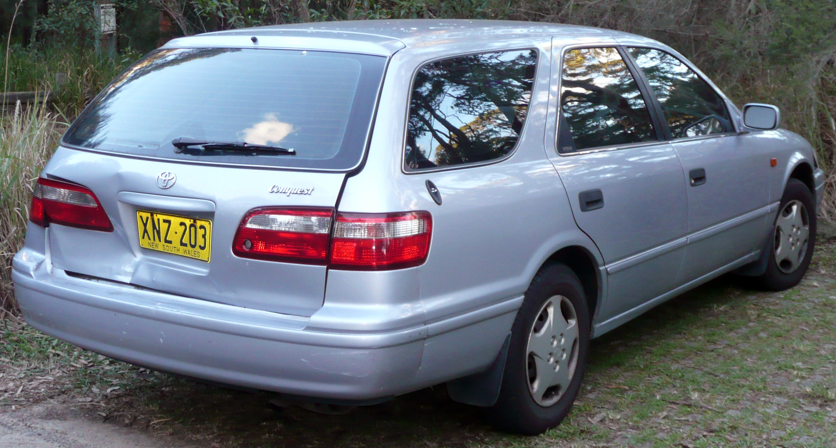 2002 toyota camry conquest wagon #2