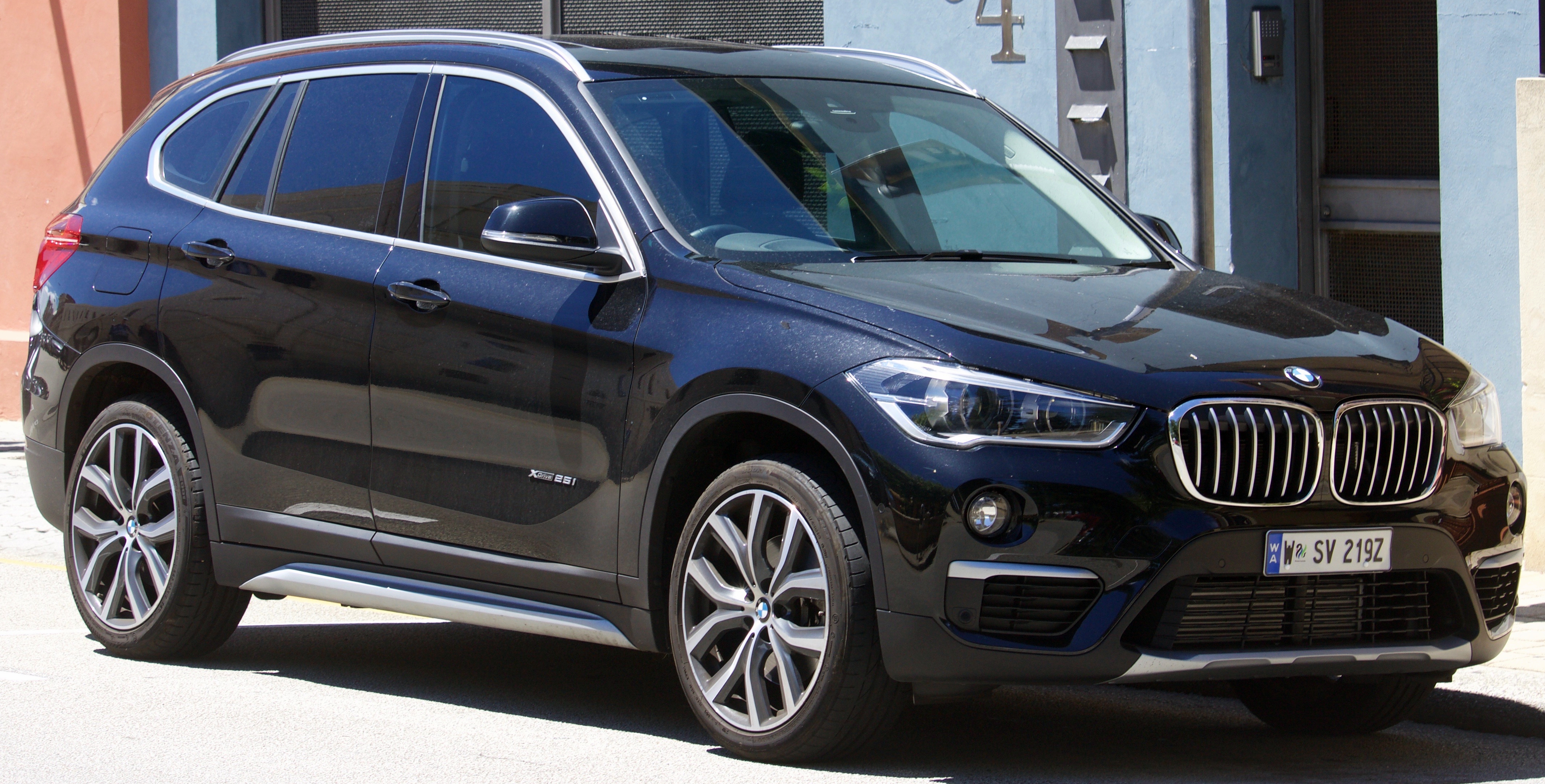 File 2015 2017 Bmw X1 F48 Xdrive25i Wagon 2017 11 18 01 Jpg Wikimedia Commons