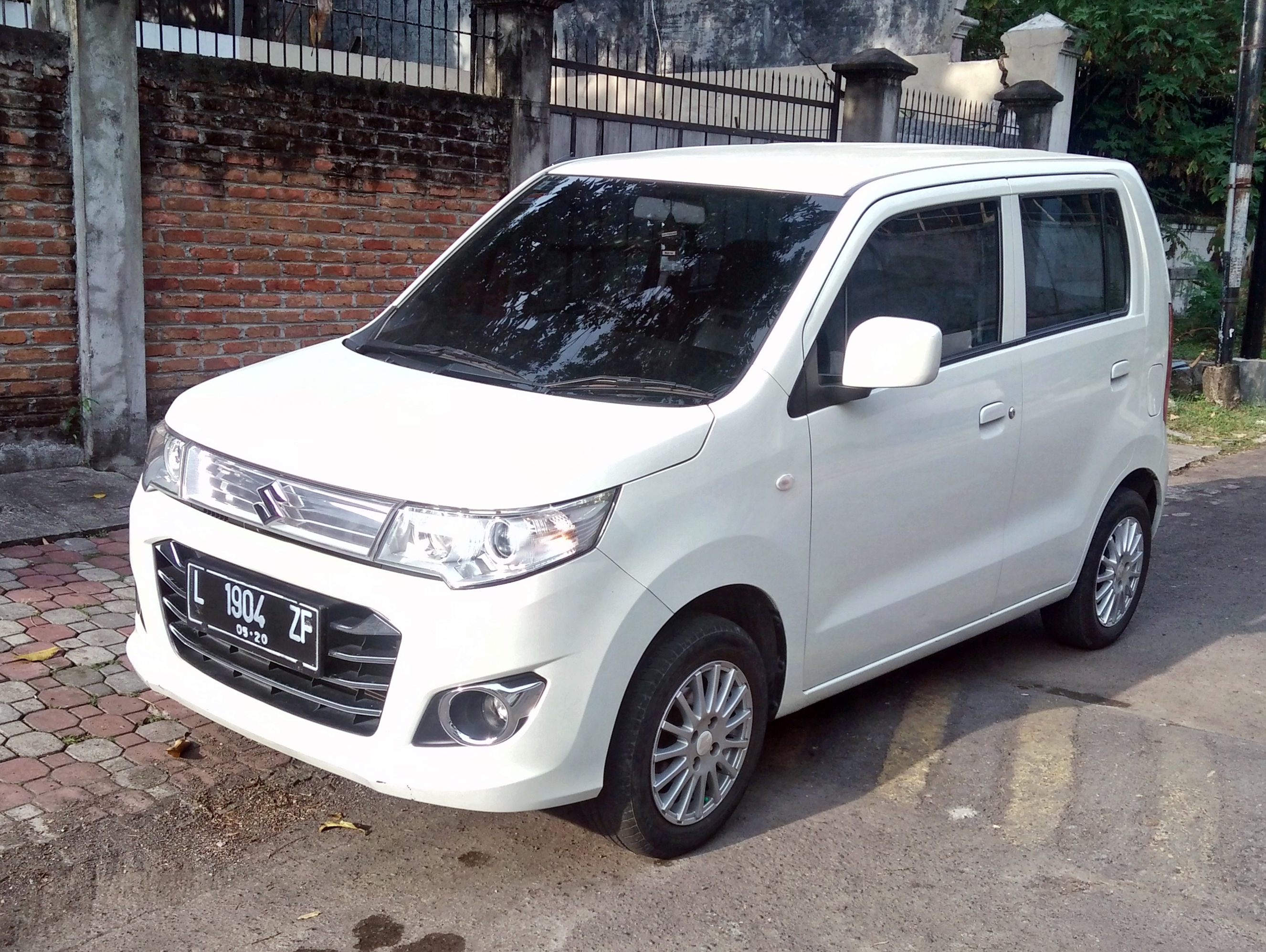 Suzuki wagon r 2015