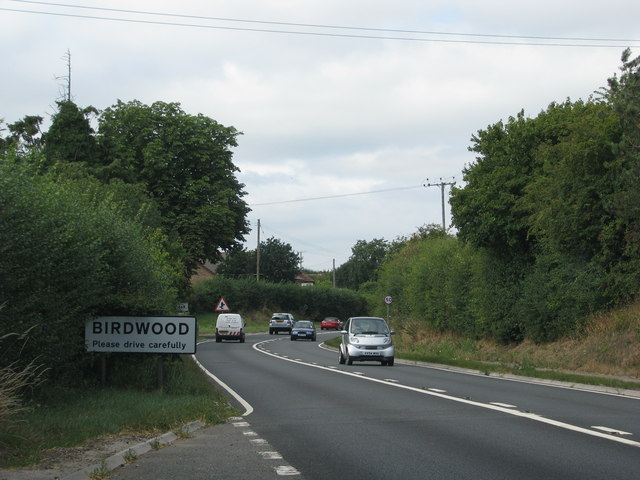 File:A40 approaching Birdwood - geograph.org.uk - 2004504.jpg