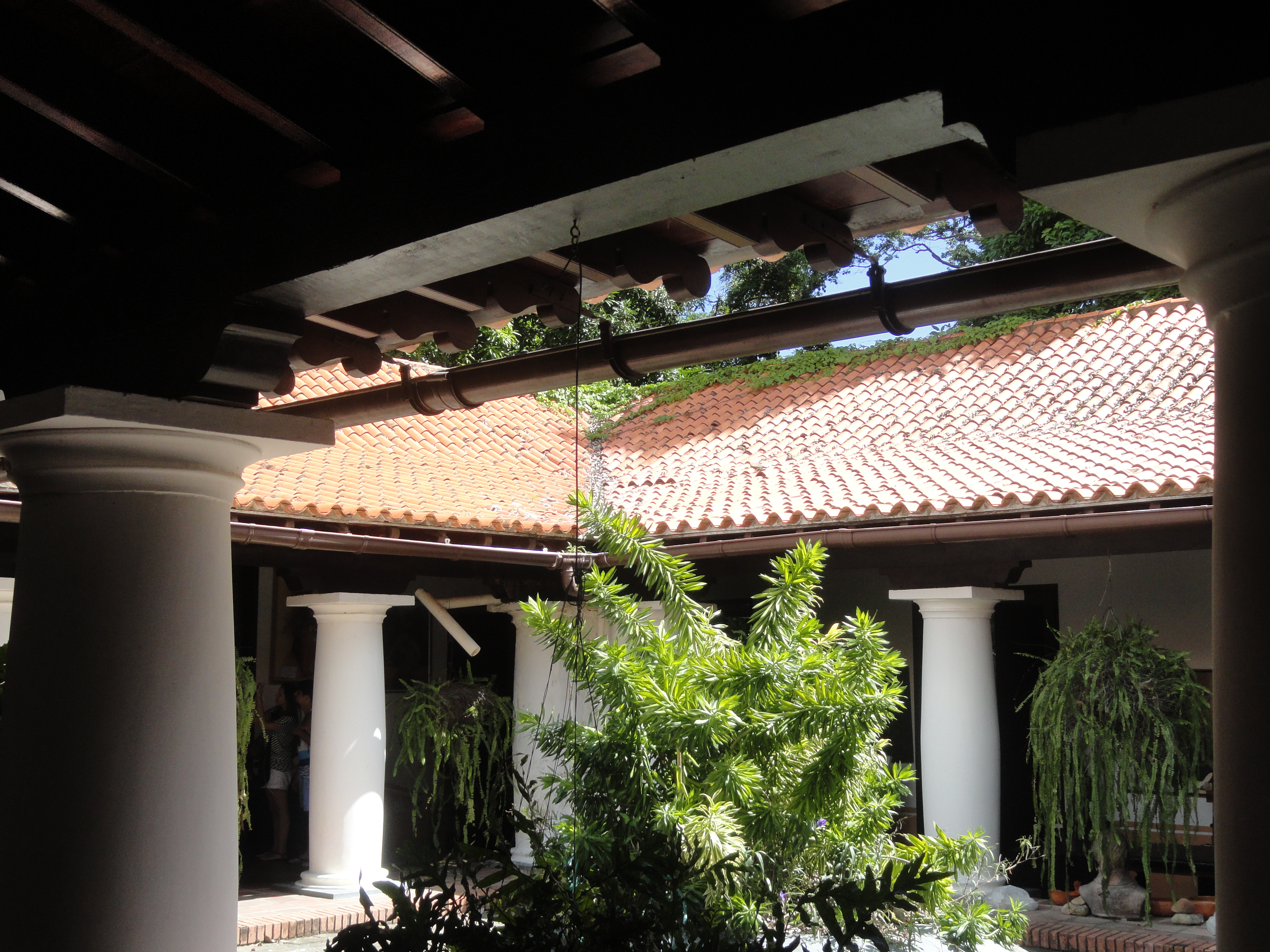 Archivo:Casa de Mariño, corredor interno y  - Wikipedia, la  enciclopedia libre