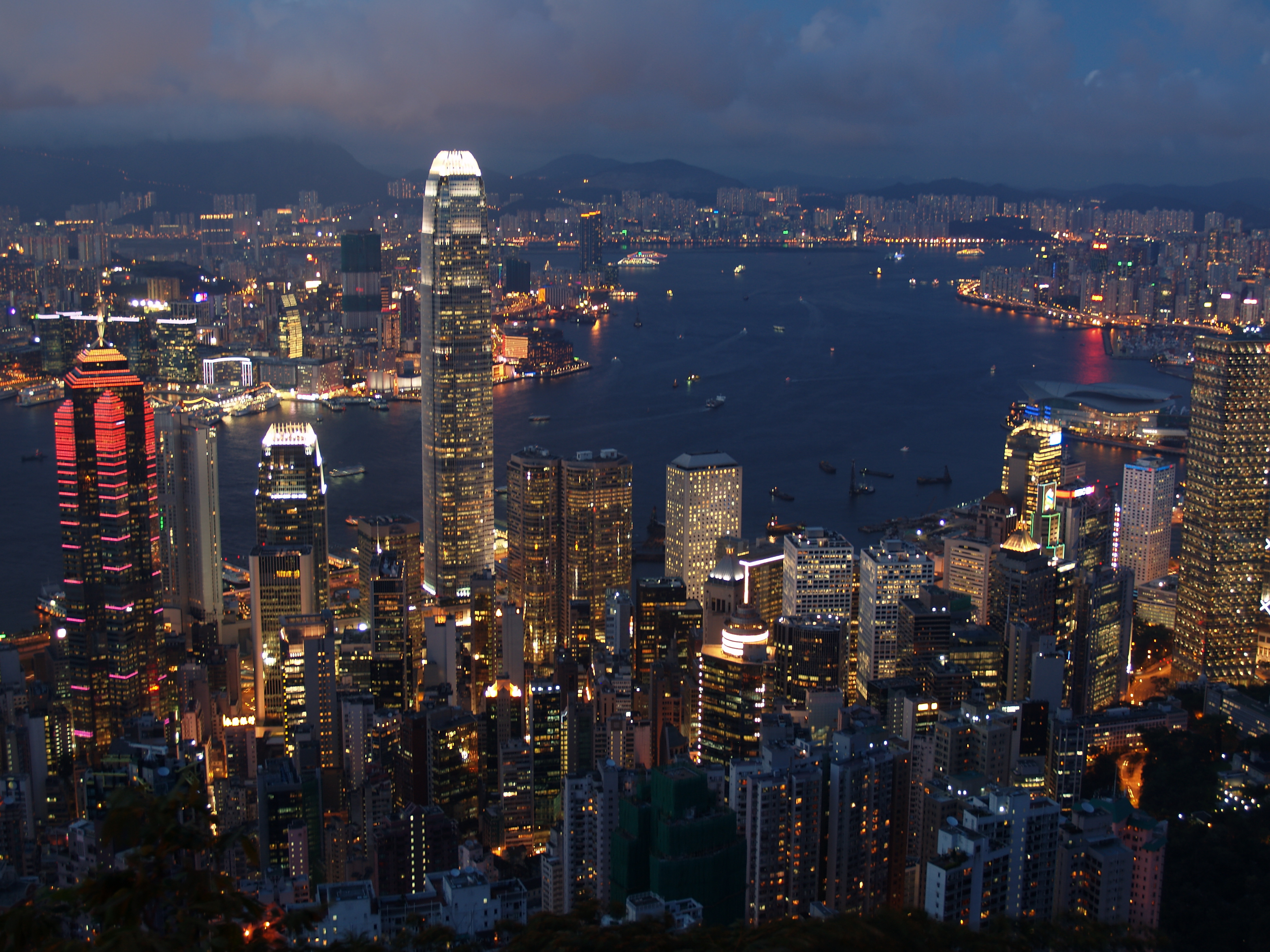 File Hongkong Evening Skyline Jpg Wikimedia Commons