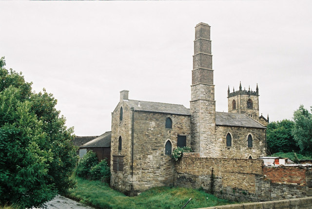 File:Industrial building, Workington - geograph.org.uk - 371055.jpg