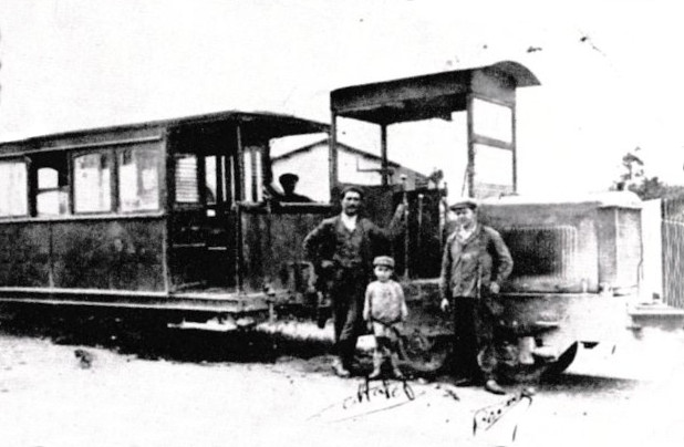 File:Le tramway de Réalmont à Laboutarié - Locotracteur Berliet 02.jpg