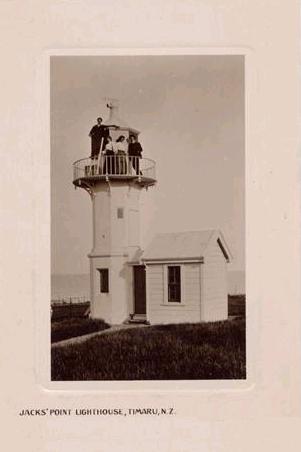 File:Light house at Jack's Point, Timaru, NZ.JPG