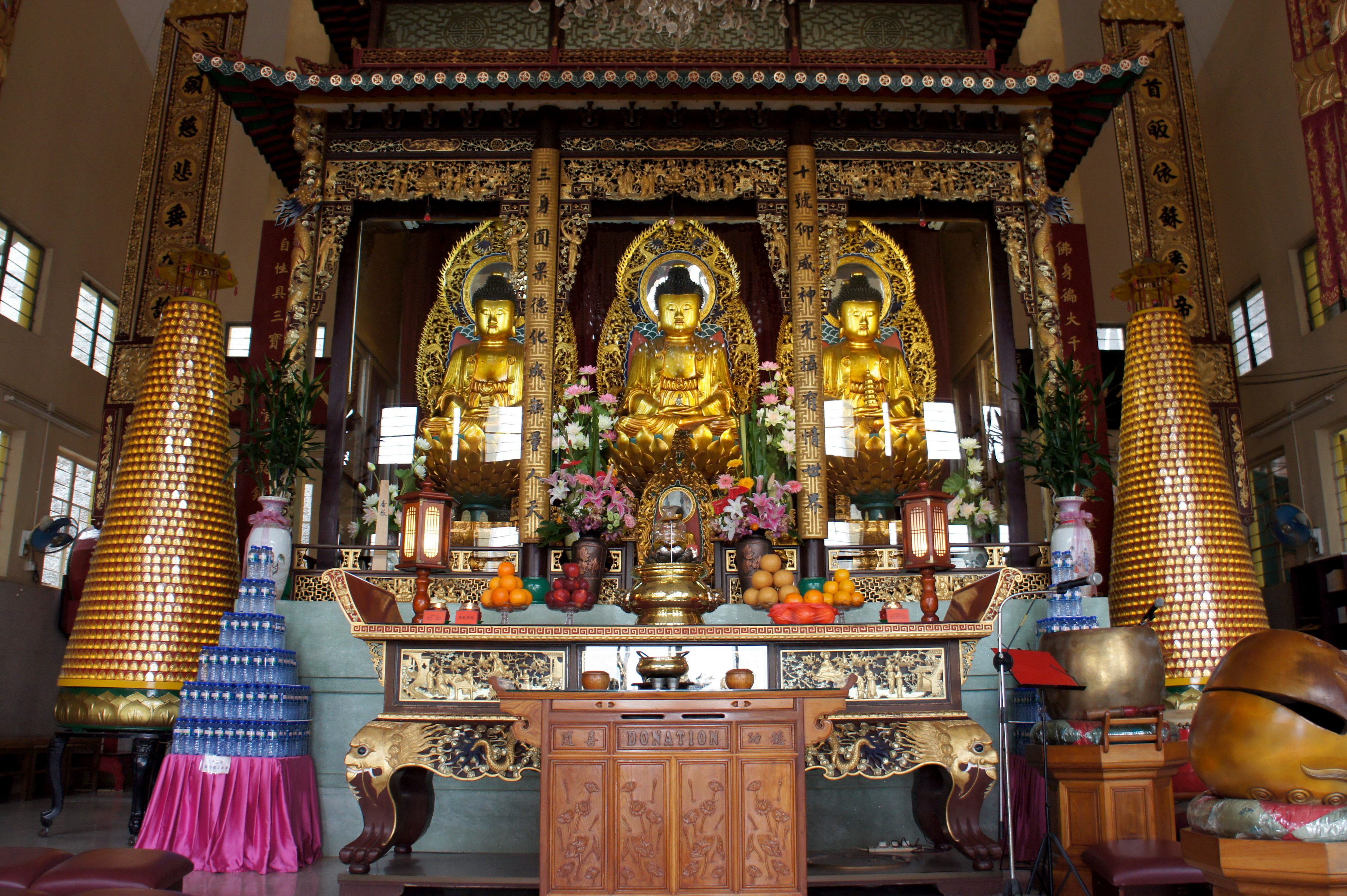 File:Lo Hon Monastery (Hong Kong).jpg - Wikimedia Commons