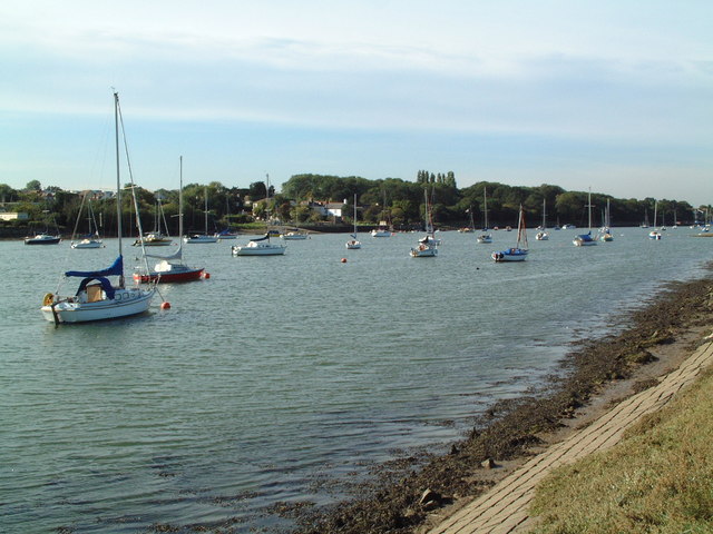 File:Looking Upstream from South Woodham Ferrers - geograph.org.uk - 234164.jpg