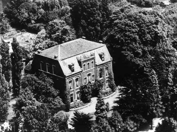 File:Maastricht-Scharn (1950), Villa Roovers.jpg
