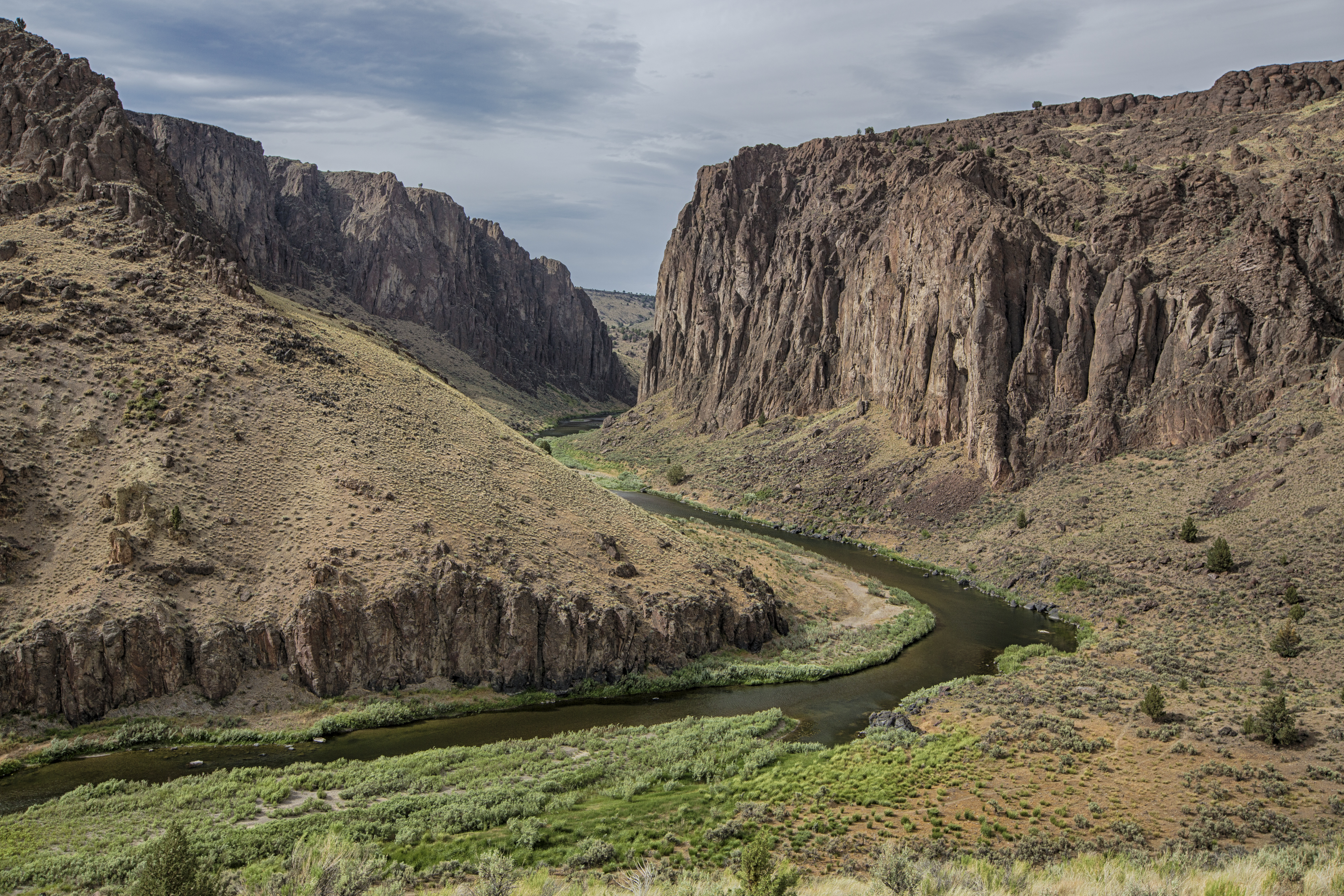 Many kinds of land. Owyhee River. Плато Кахамаркилья. Национальный парк Долины мунзур. Куэста (Геология).