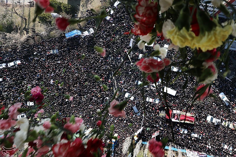 File:Plasco victims funeral in Tehran 19.jpg