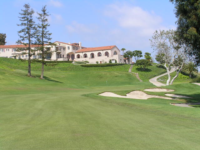 File:RivieraCountryClub18th.jpg