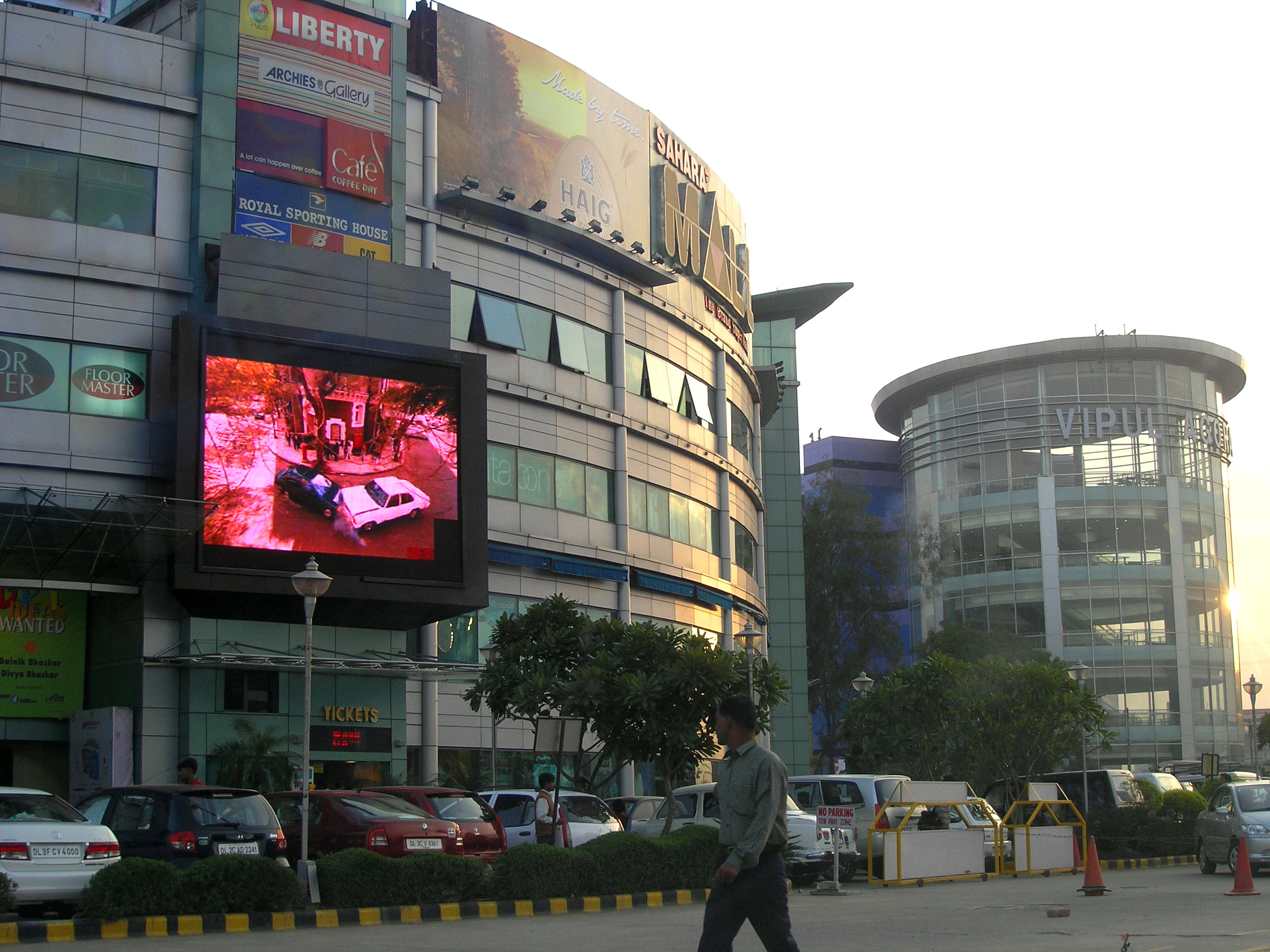 ØªÙ‡ÙˆÙŠØ© Ø£ÙƒØ«Ø± ØªØ³Ø·Ø­Ø§ Ø³Ø¨Ø¨ Nike Store Sahara Center Psidiagnosticins Com