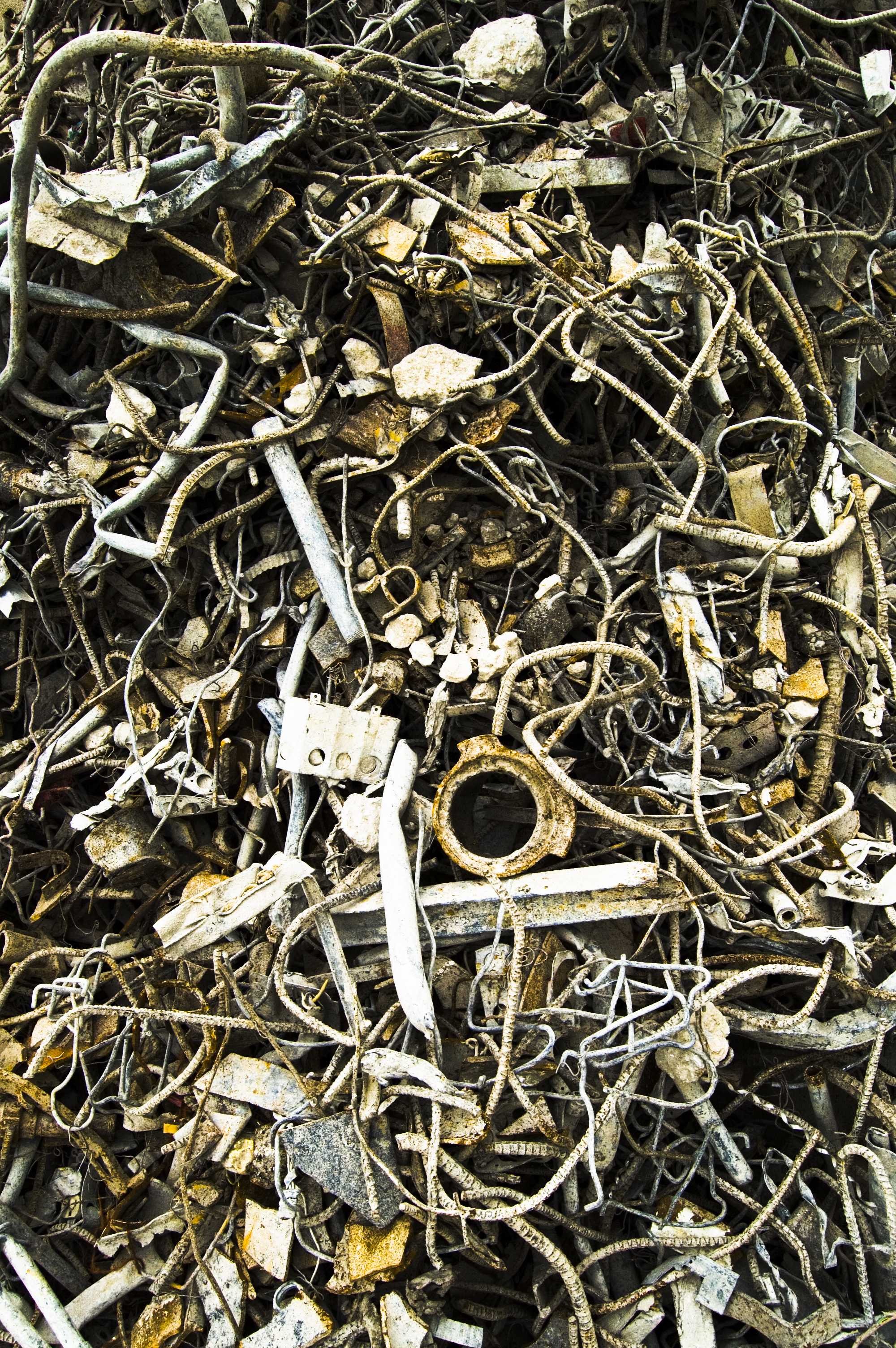 fil-scrap-metal-jpg-wikipedia