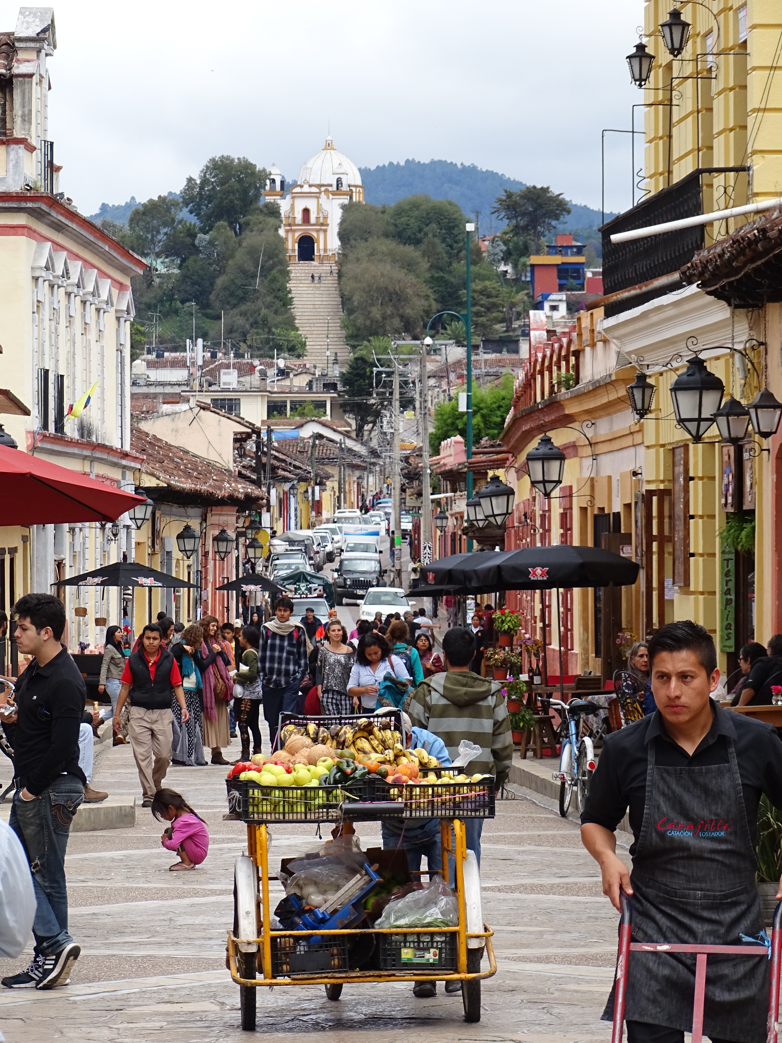 File:Street Scene along Real de Guadalupe - San Cristobal de las Casas -  Chiapas - Mexico (15042420423).jpg - Wikimedia Commons