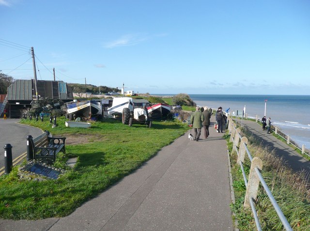 The sea front, Overstrand - geograph.org.uk - 1061340